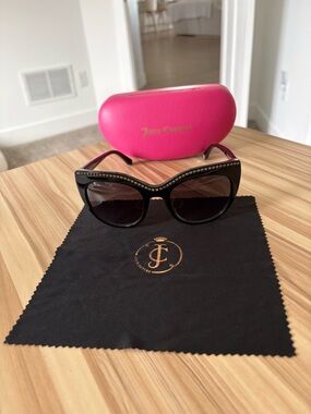 Juicy Couture Black Rhinestone Cat-Eye Sunglasses with Pink Case